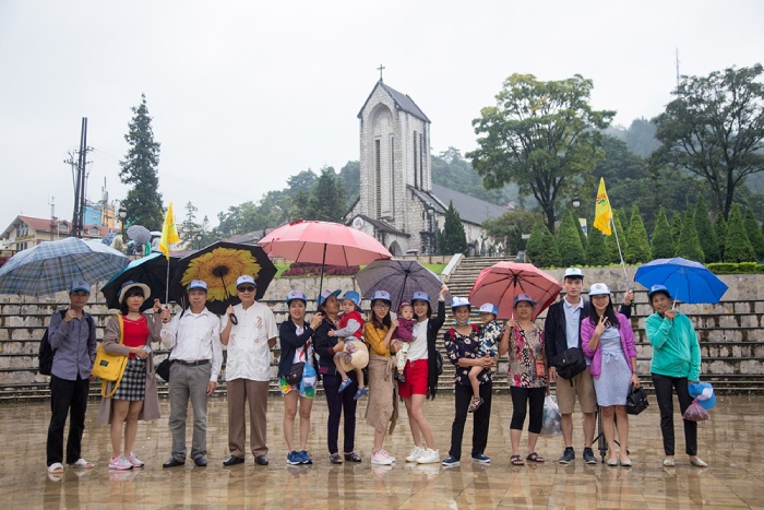 Đoàn khách đi tour du lịch Sapa do Công ty Du lịch Khát Vọng Việt - Kavo Travel tổ chức