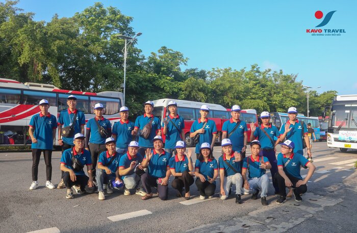 Hướng dẫn viên của du lịch Khát Vọng Việt được đánh giá chuyên nghiệp, tận tâm