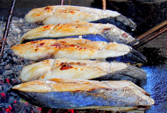 Cách làm cá thu 1 nắng lò nướng 