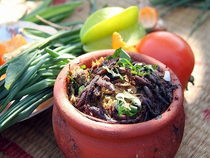 Món rươi nấu khế, rươi kho khế