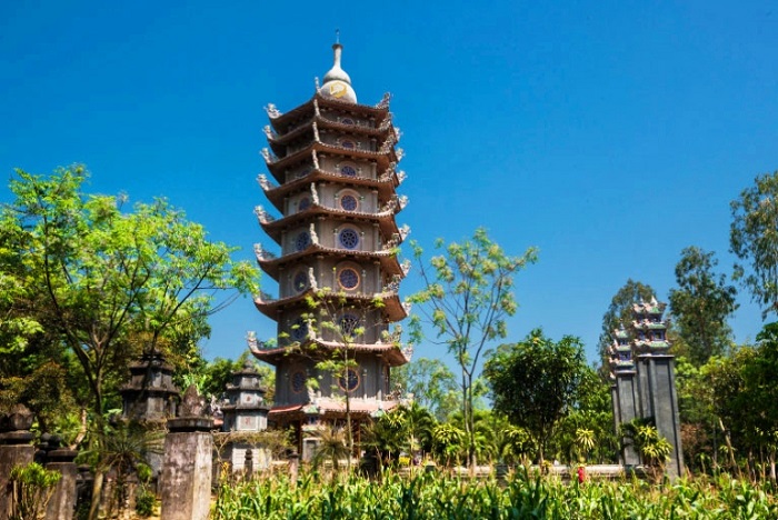 Núi Thiên Ấn được xem là biểu tượng tâm linh và lịch sử của vùng đất nà